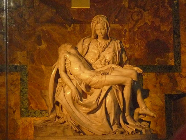 a Michelangelo Pietája a Bazilikában